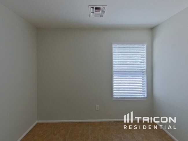 Building Photo - 21308 Howell Dr