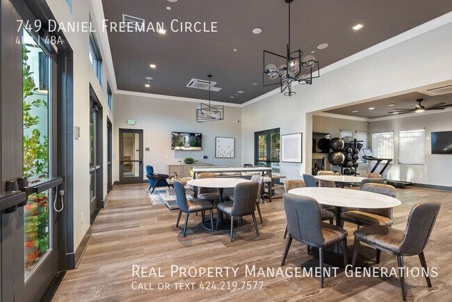 Building Photo - 749 Daniel Freeman Cir