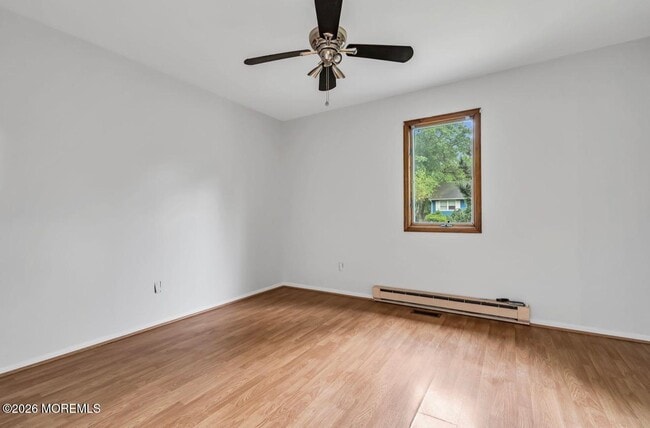 Building Photo - 1112 Larchmont St