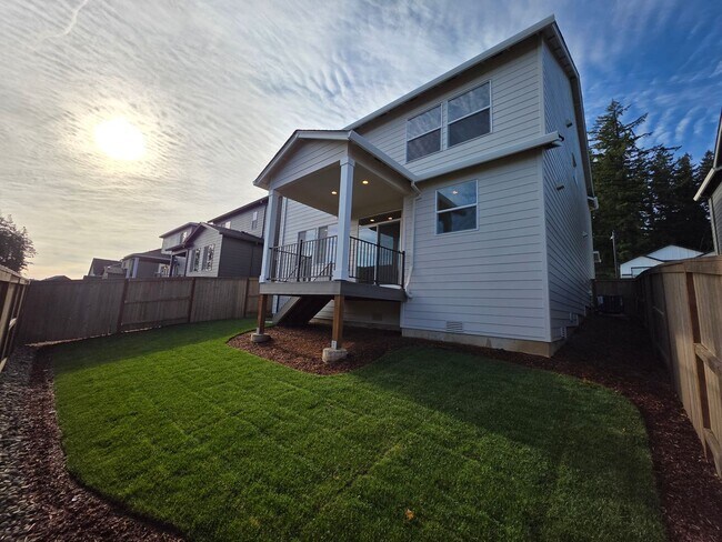 Building Photo - BRAND NEW!! 5-Bedroom Scouters Mountain Home!