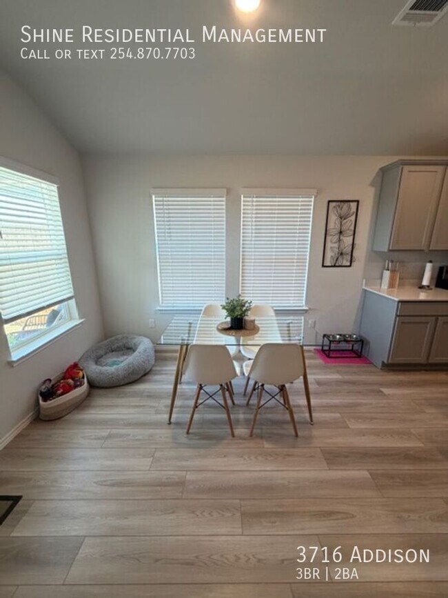 Building Photo - 3716 Addison-