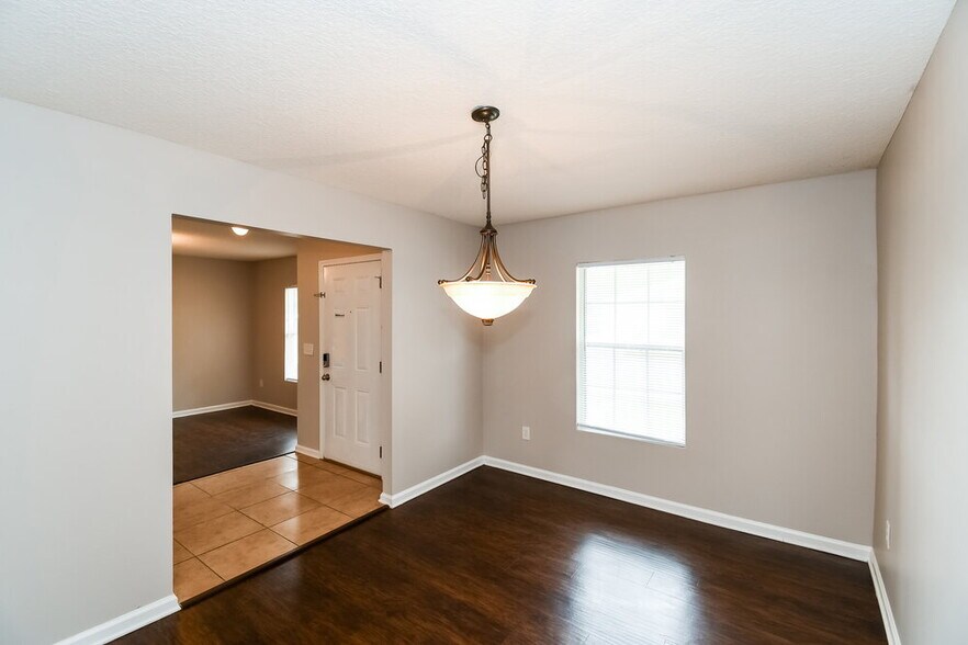 Building Photo - 11266 Silver Key Dr