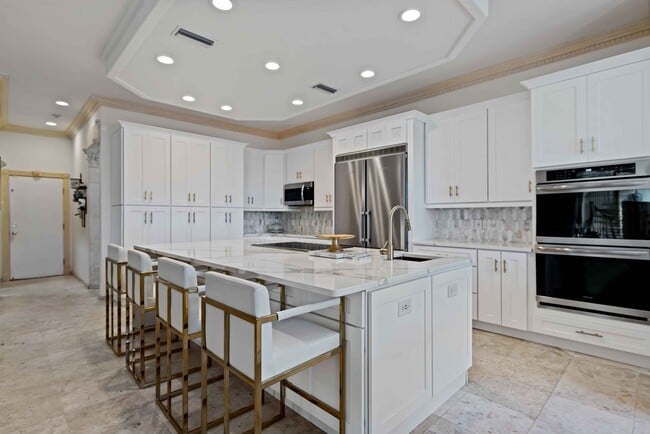 Building Photo - Luxury Golf Course Rental with private movie theater and ideal for entertaining large groups