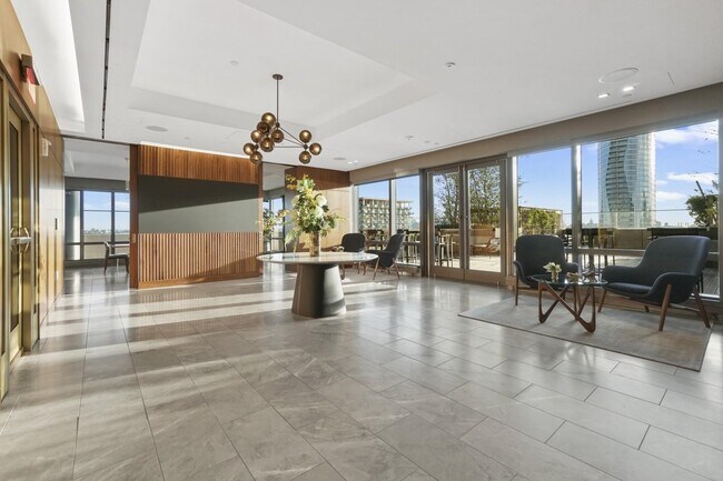 Building Photo - 2 Shore Ln