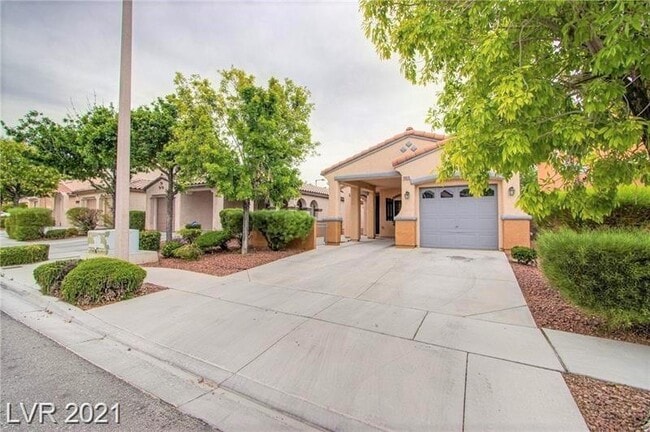 Building Photo - 10616 Calico Pines Ave