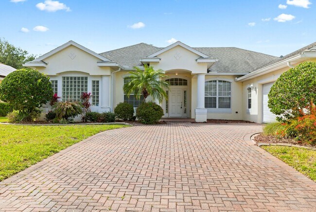 Primary Photo - Gorgeous 3 Bedroom Home in Prestigious LPGA!