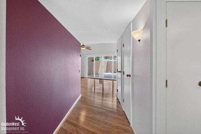 Building Photo - Spacious 2Bdm 2Ba Sun City Home with Vaulted Ceilings, Private Covered Patio & Garage - LOCATED I...