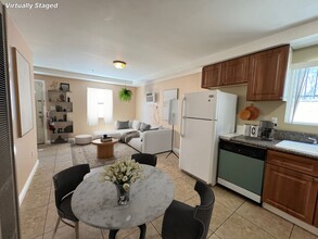 Building Photo - 1275 W 39th St