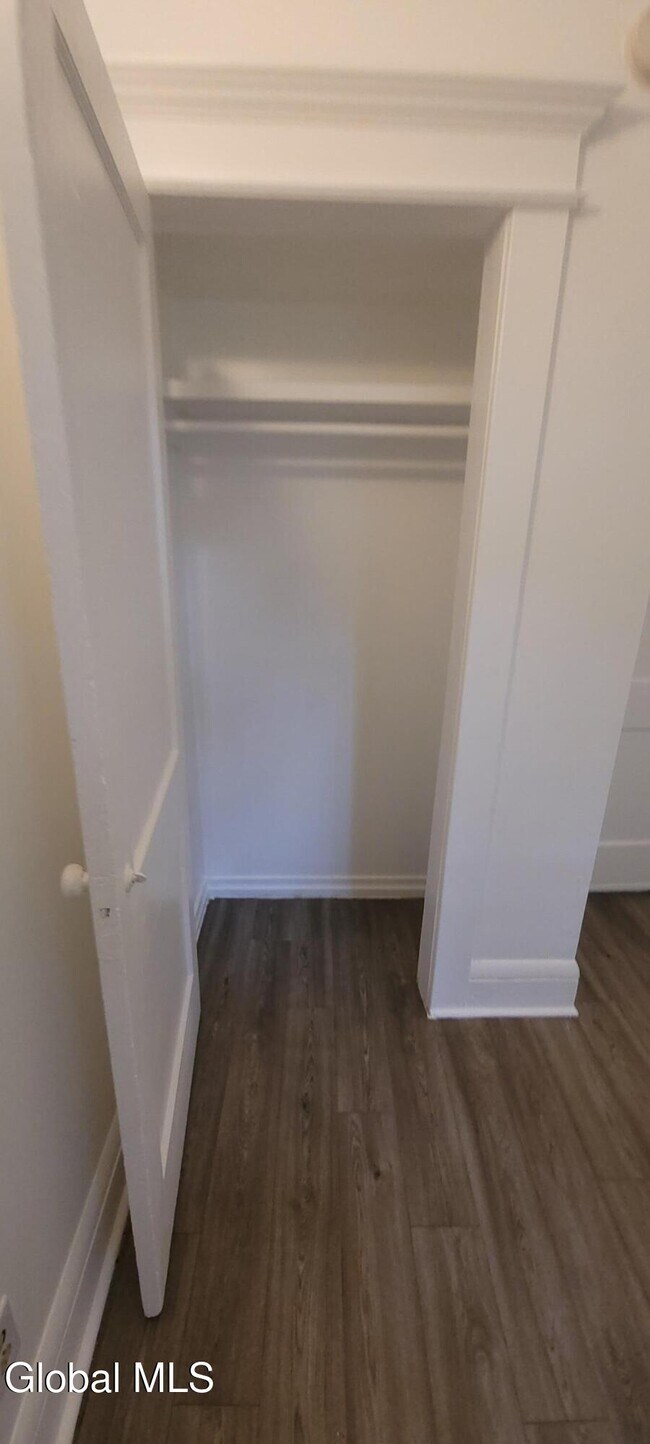 Building Photo - 9 St Joseph's Terrace