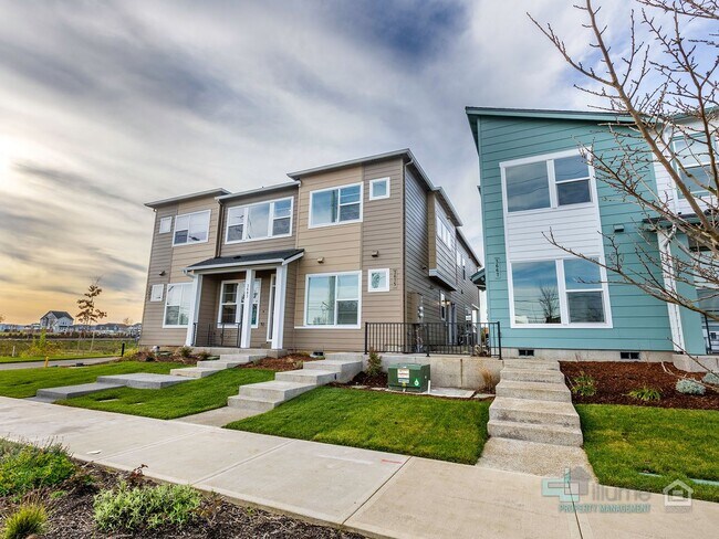 Building Photo - 3691 SW 209th Ave