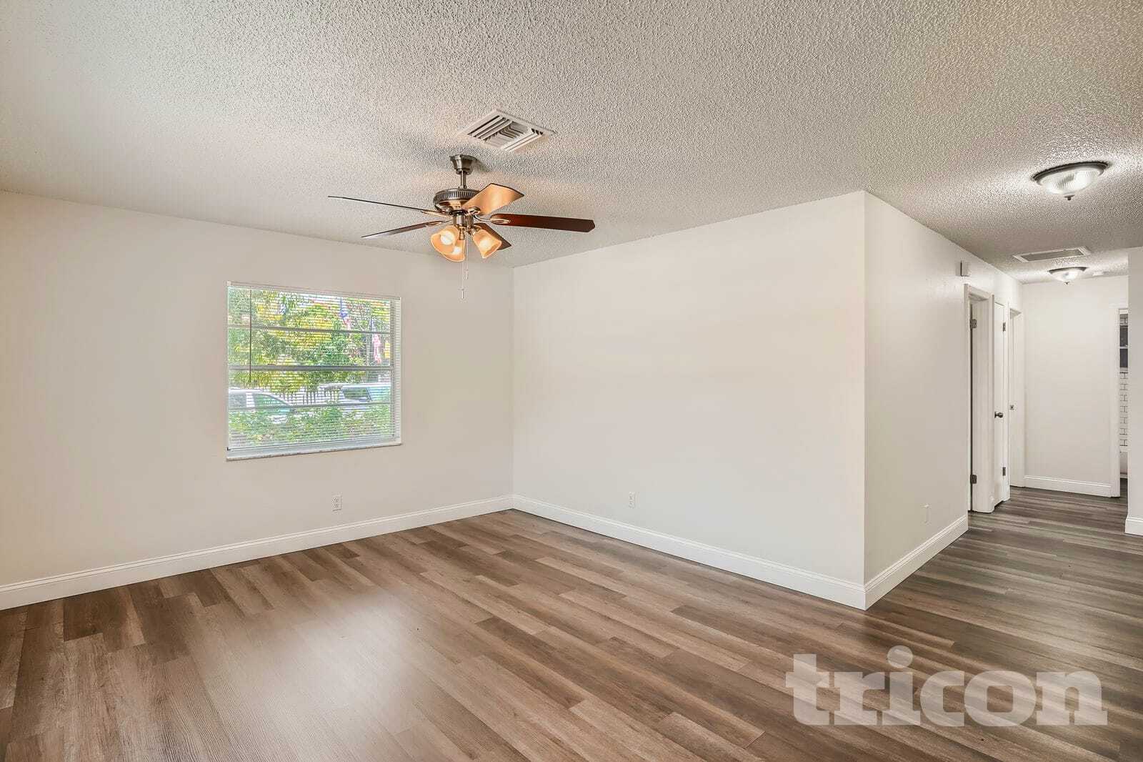 Building Photo - 4926 Haines Rd N