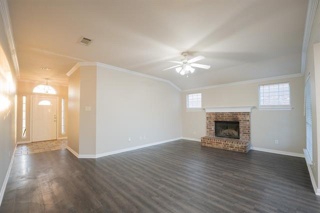 Building Photo - 902 E Aimee St