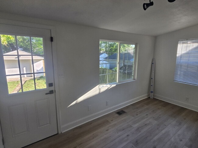 Building Photo - "Newly and beautifully remodeled 3-Bed Gem on Denmark Street!"