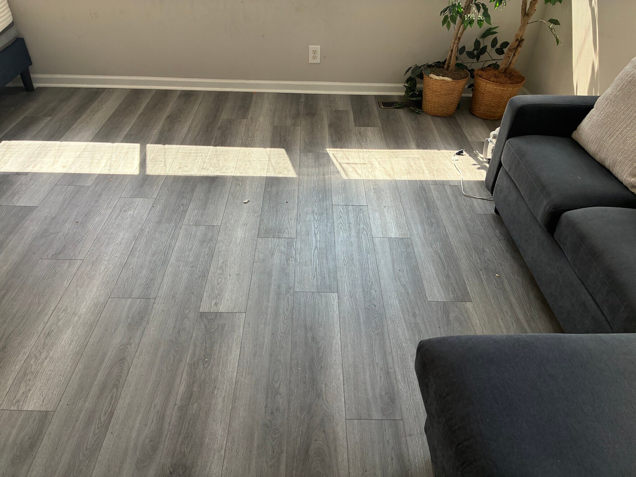 Building Photo - Room in House on Formosa Ave