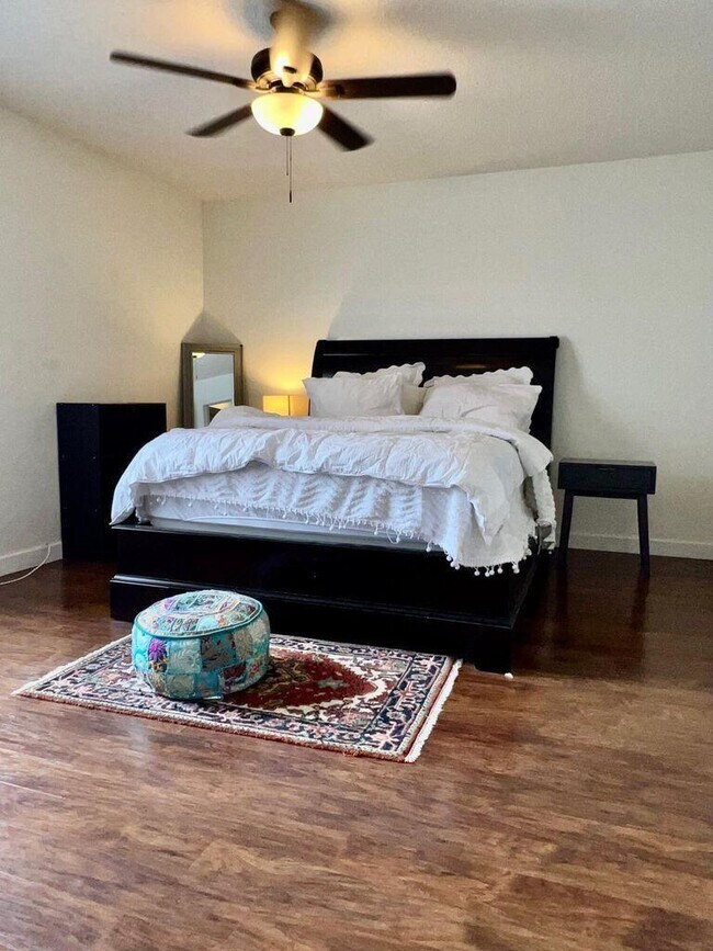 Building Photo - 2828 Casita Way