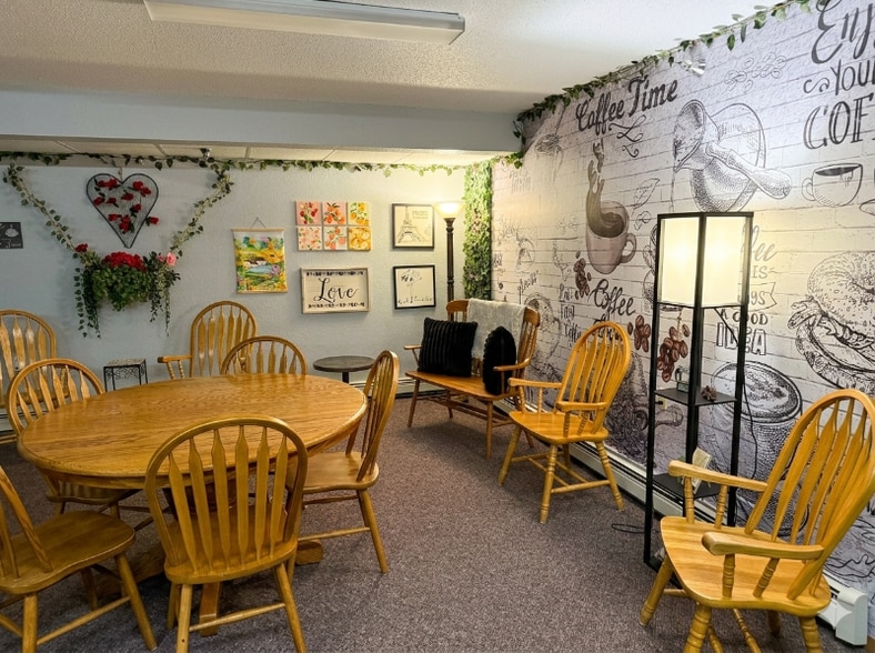 Building Photo - 100 Robert Ave