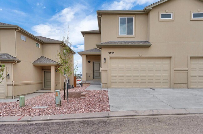 Building Photo - 3798 Venice Grove