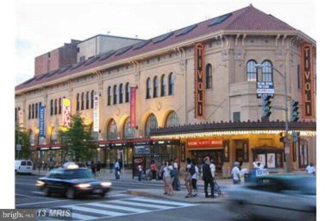 Building Photo - 1401 Columbia Rd NW