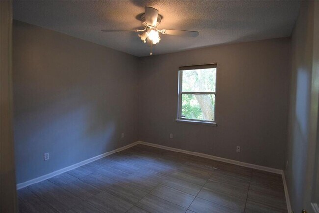 Building Photo - Amelia Island Rental – Prime Location Near...