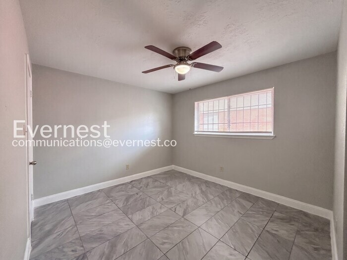 Building Photo - 1334 Willersley Ln