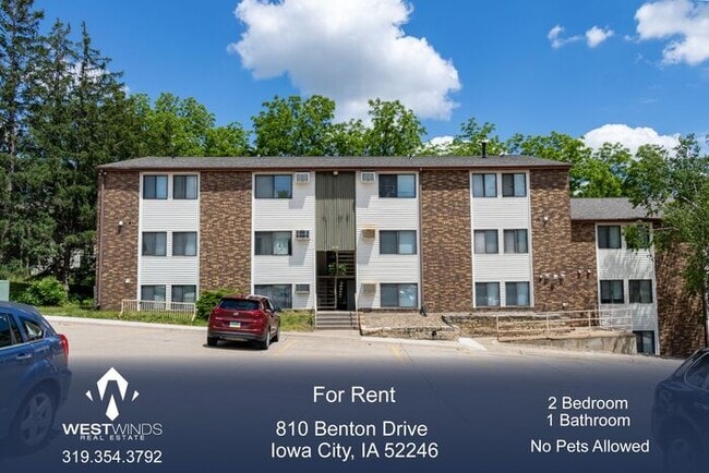 Primary Photo - $950 | 2 Bedroom, 1 Bathroom Apartment | N...