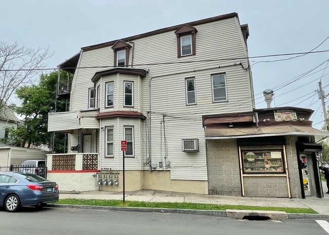 Building Photo - 58 Sylvan Ave