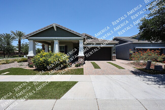 Building Photo - 10556 E Nichols Ave