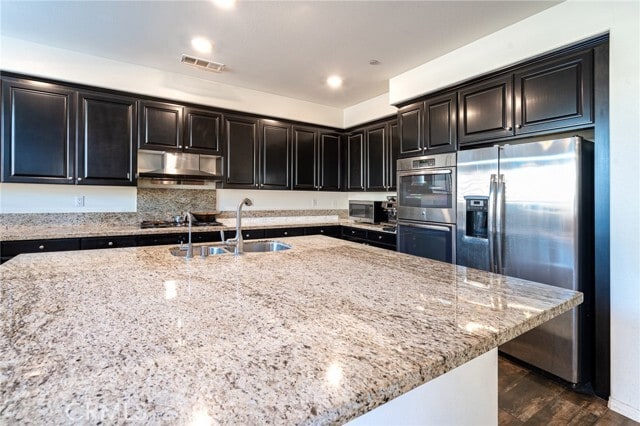 Building Photo - 6065 Coopers Hawk Dr