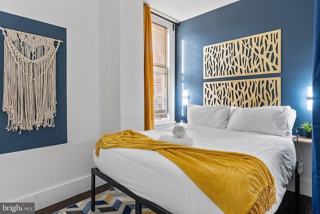 Building Photo - 1836 Delancey St