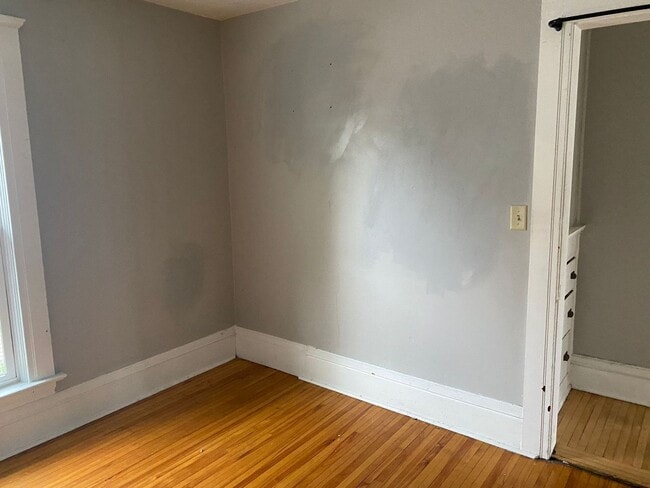 Building Photo - 685 Franklin St