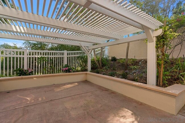 Building Photo - 4485 Sunset Bluffs Way