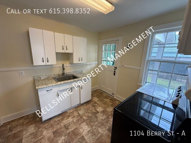 Building Photo - 1104 Berry St