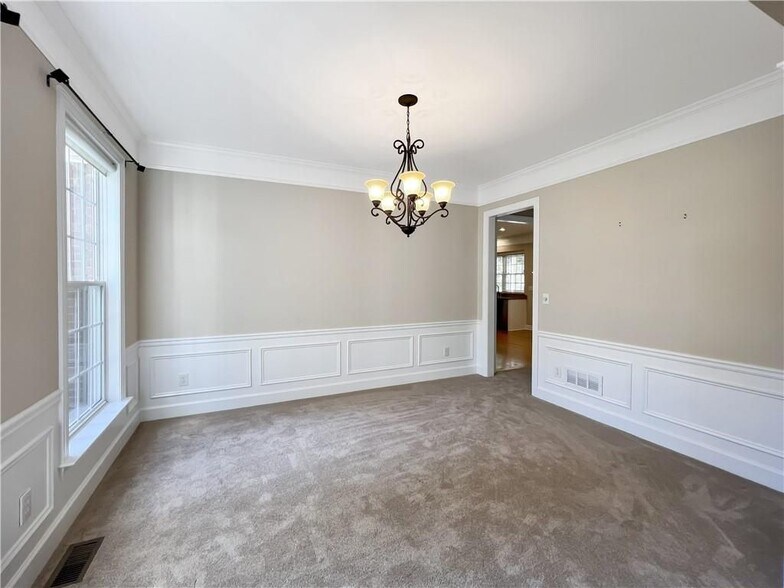 Building Photo - 1670 Laleiah Dr