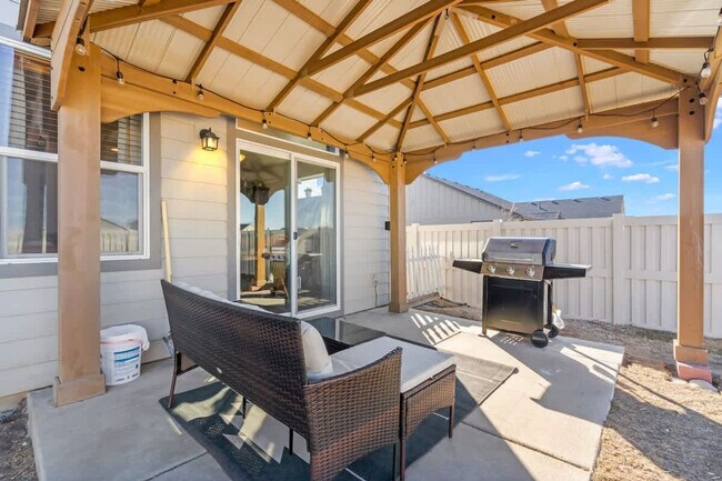 Building Photo - 3806 Winged Dove St