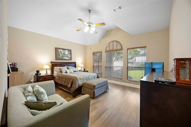Building Photo - 13611 Delacey Ln