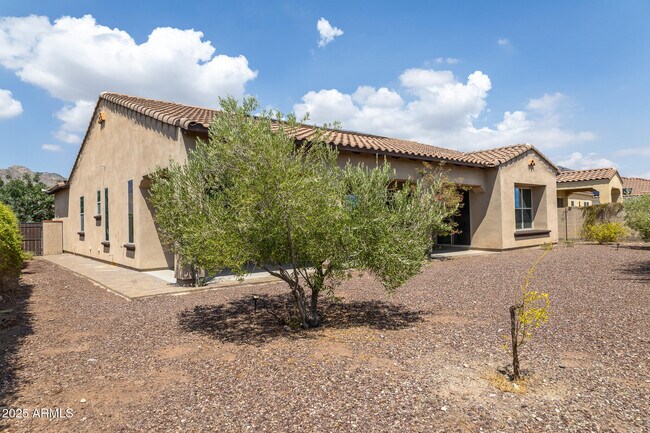 Building Photo - 4571 N Arbor Way