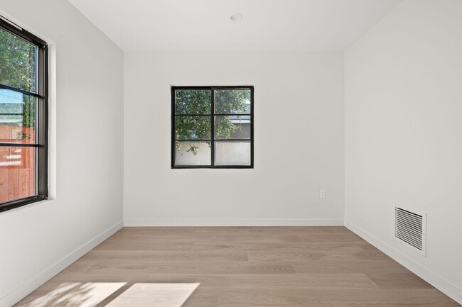 Building Photo - Brand-New Luxury Townhomes in Arcadia’s Top School District