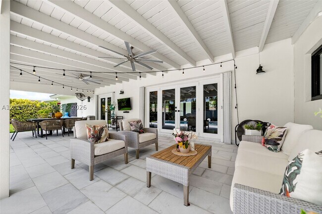Building Photo - 8820 SW 85th St