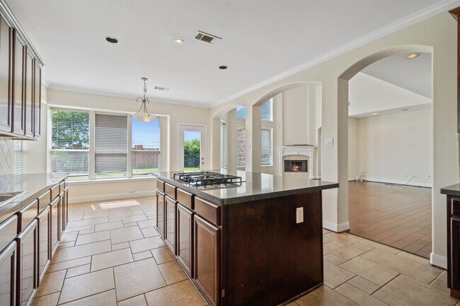 Building Photo - 6026 Briar Hill Ct