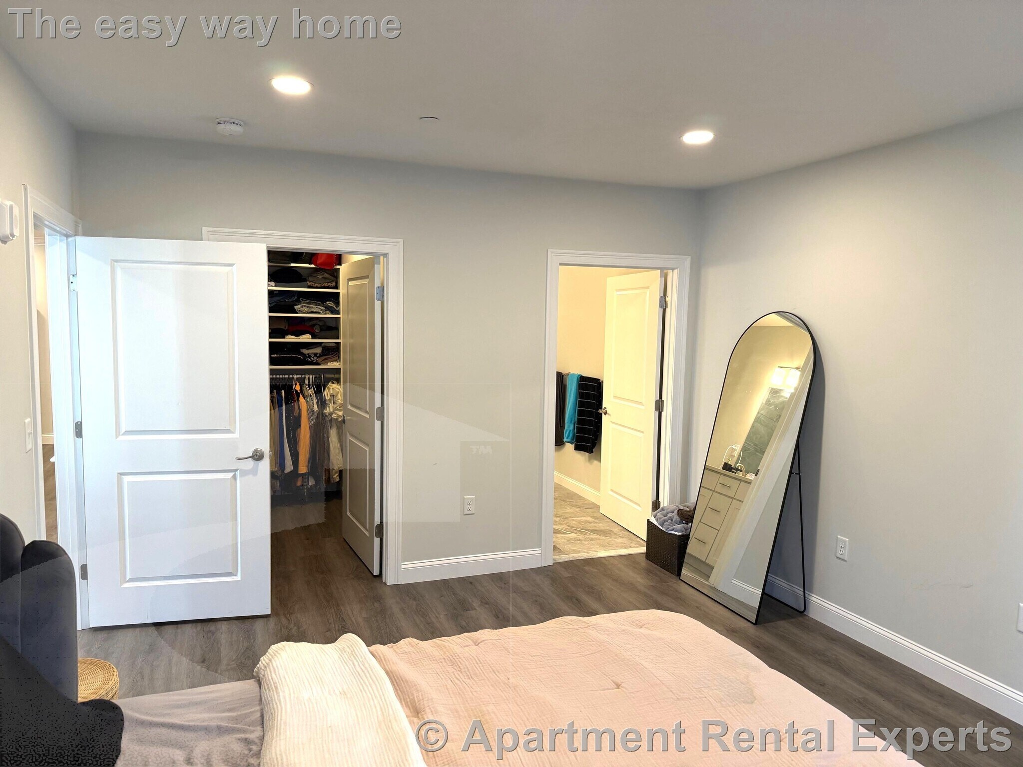 Building Photo - 320 Middlesex Ave