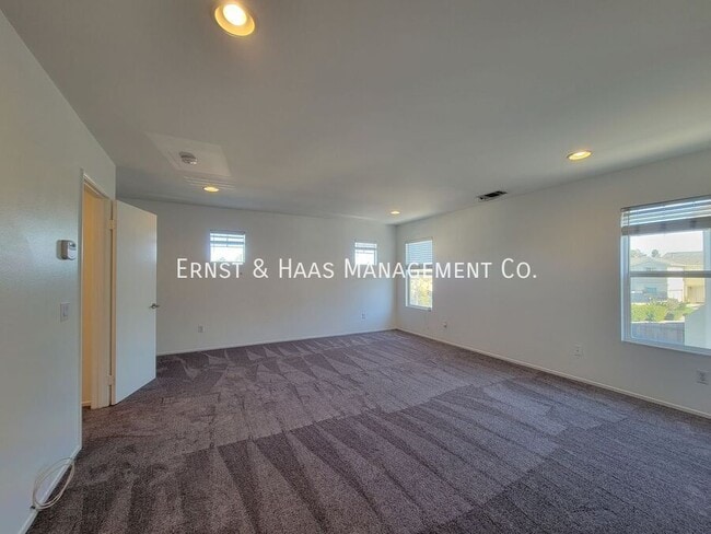 Building Photo - 17528 Yellowwood Way