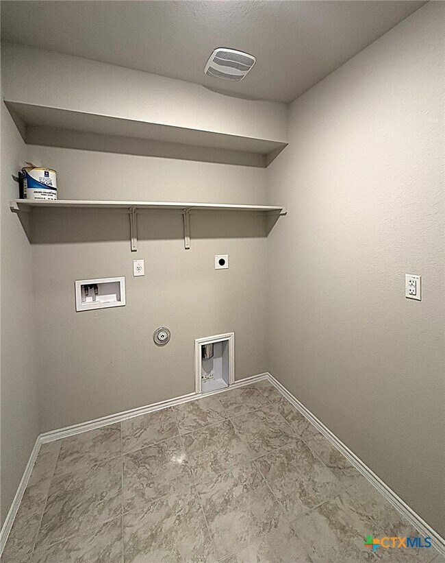 Building Photo - 2418 Corradino St