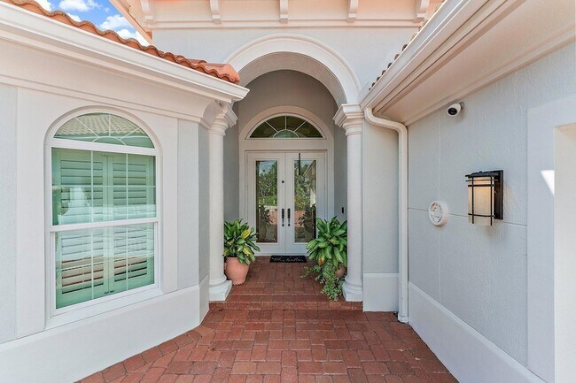 Building Photo - 236 Carina Dr