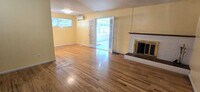 Building Photo - Stunning 4-bedroom 2 bath home