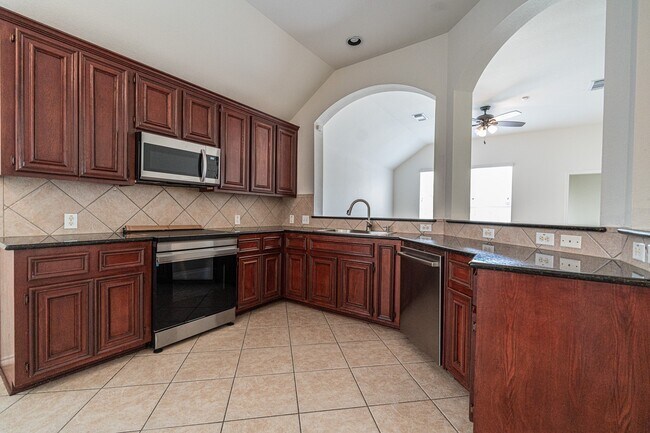Building Photo - 2111 Sailwind Dr