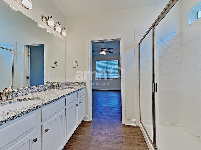 Building Photo - 6482 Atlantic Bch Ave