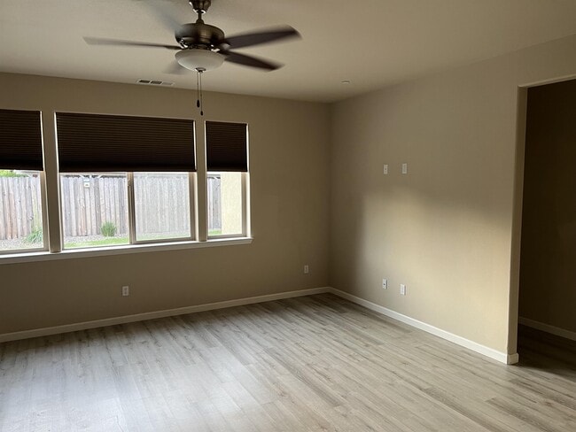 Building Photo - 4321 Paulson Ln