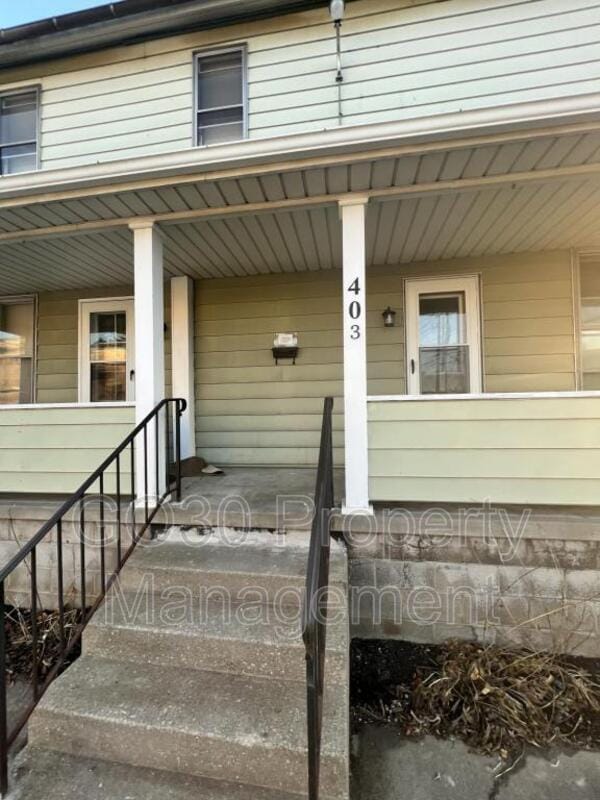 Building Photo - 403 Steel St