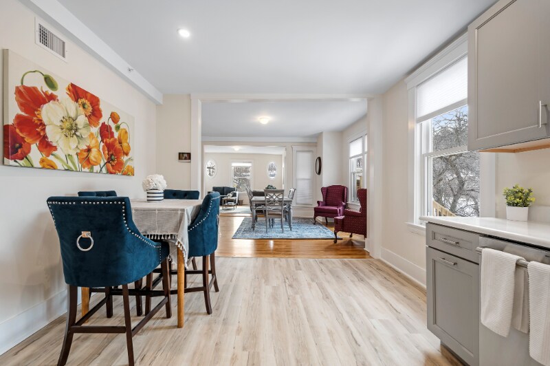 Building Photo - 284 Highland St