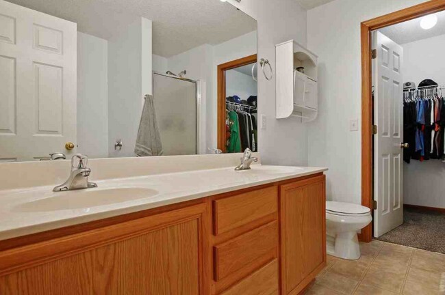 Building Photo - 17083 Encina Path